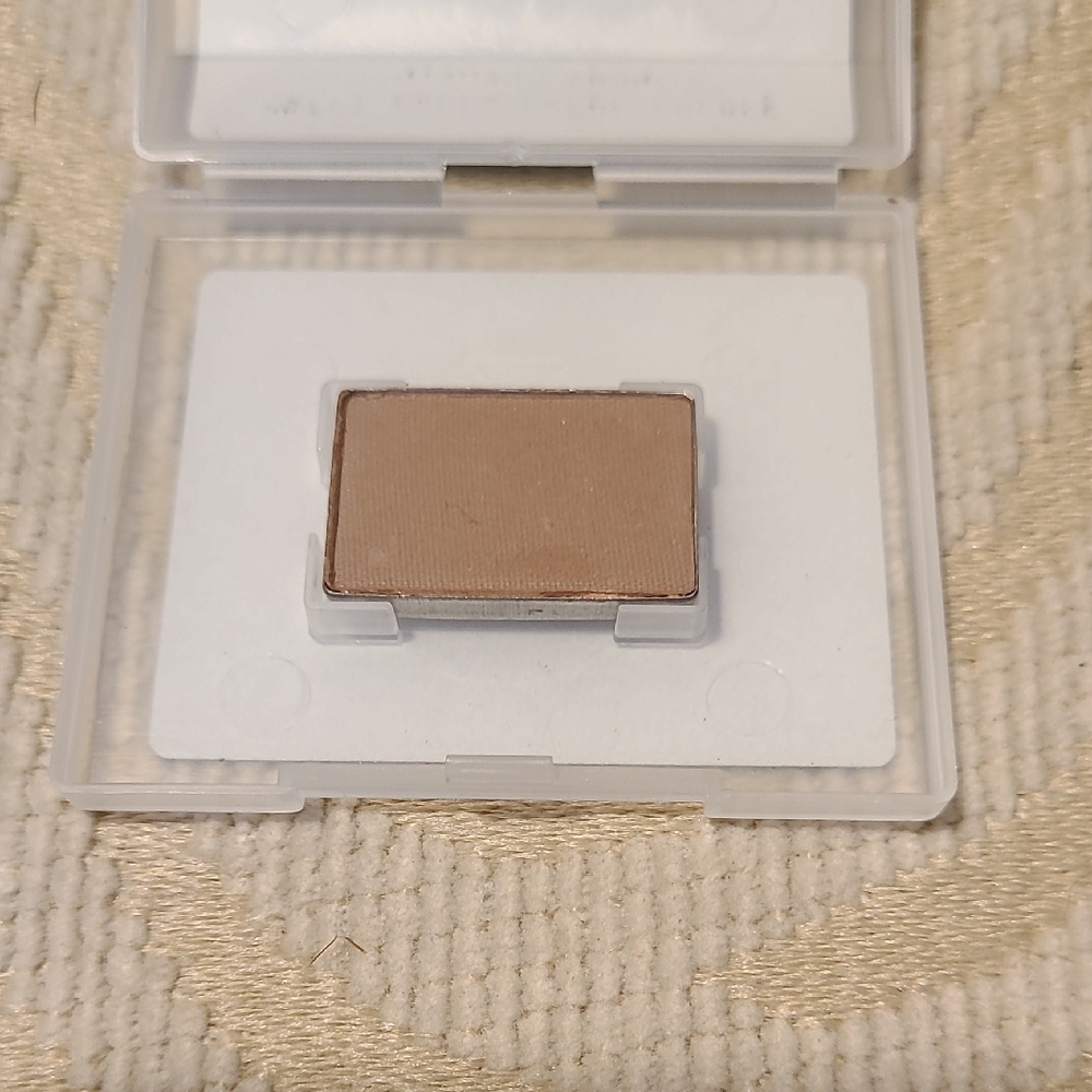 Mary Kay Hazelnut Mineral Eyeshadow